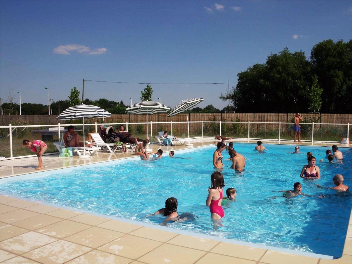 Camping Du Plan D'Eau **** Hotel Saint-Yrieix-sur-Charente Kültér fotó