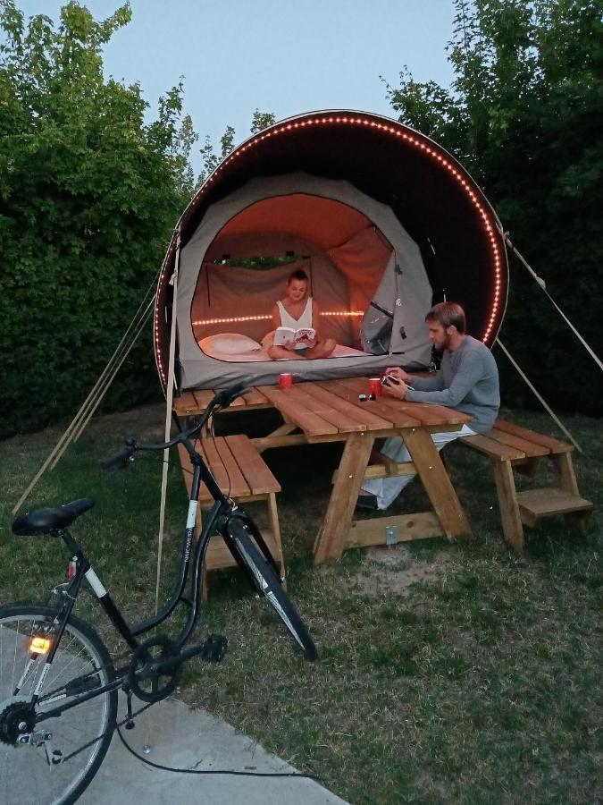 Camping Du Plan D'Eau **** Hotel Saint-Yrieix-sur-Charente Kültér fotó
